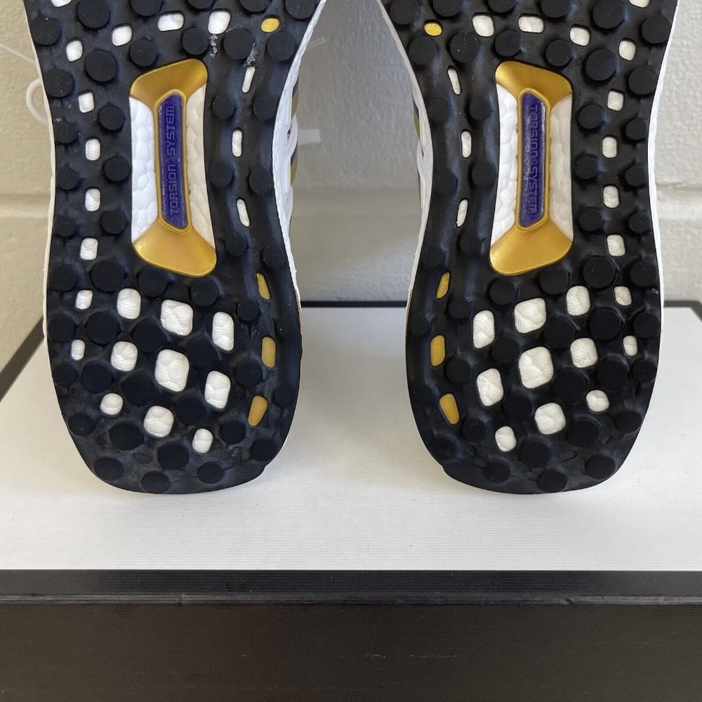 Adidas Ultra boost 1.0 Washington Huskies PE Purple White Gold (HG5867) Sz 7.5 - Picture 11 of 11